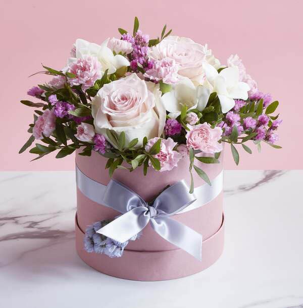 Mixed Flower Hat Box Nuxley Road Florist
