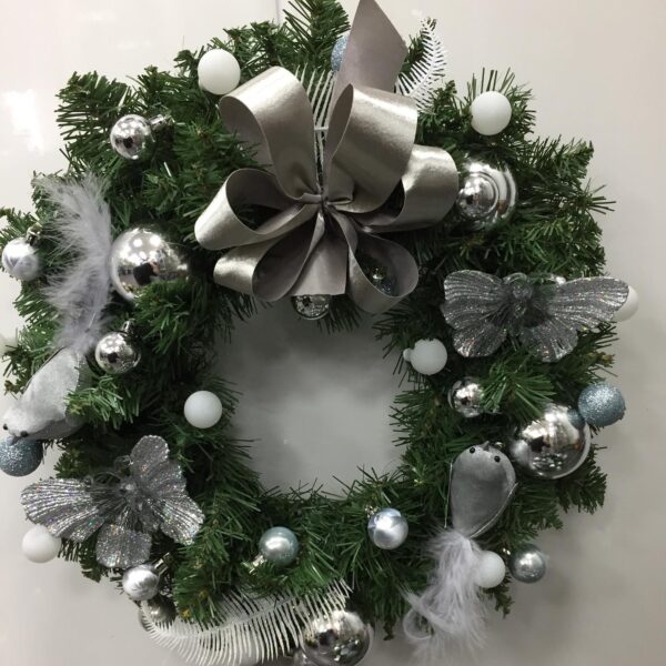 18" Artifical Christmas Door Wreath